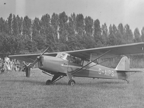 Privately owned Auster J4 Archer G-AIPS was to serve with the Denham Flying Club for eleven years.