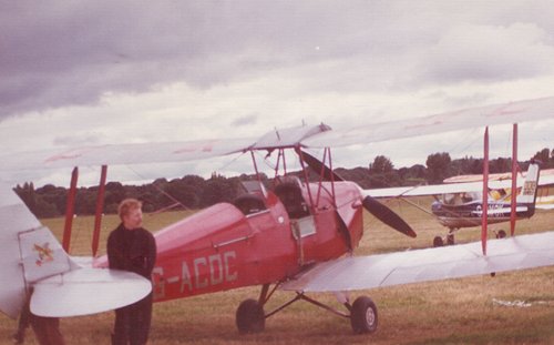 The 1973 GAPAN display was ably supported by the Tiger Club and other organisations, including the Denham based BBC Flying CLub, who's Cessna 150 can be seen between the wings of the Tiger Moth.
